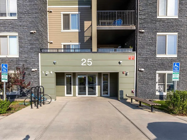 25 Element Dr N #403, Saint Albert, AB T8N 7S1