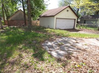 828-30 Hobert Ave, Plainfield, NJ 07063