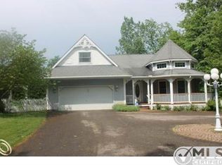 5643 Bryden St, West Bloomfield, MI