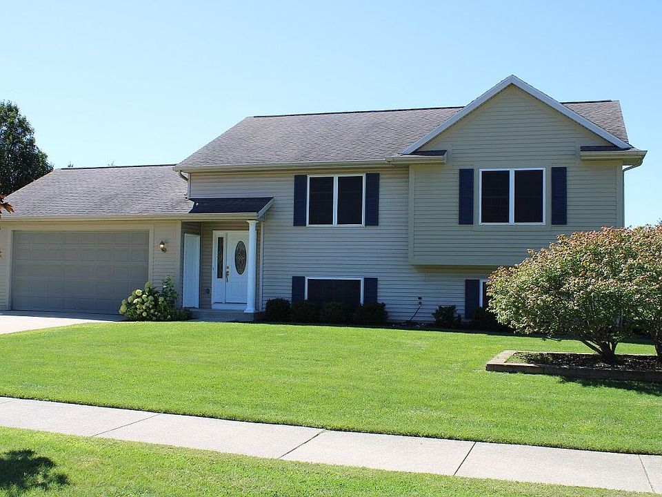 995 Sunset Hills Ct NW, Grand Rapids, MI 49534 Zillow