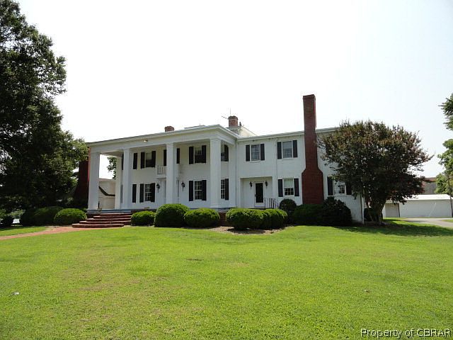 1st image of 689 Hollyfield Ln