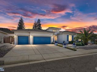 9015 Claro De Luna Dr, Bakersfield, CA