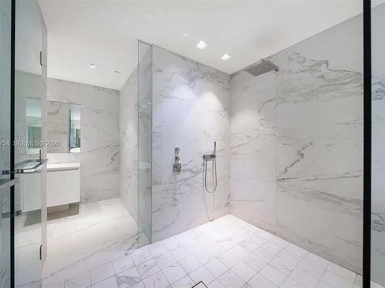 1000 Biscayne Blvd #1201 — Photo 63