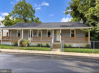 242 W Washington St, Paulsboro, NJ 08066