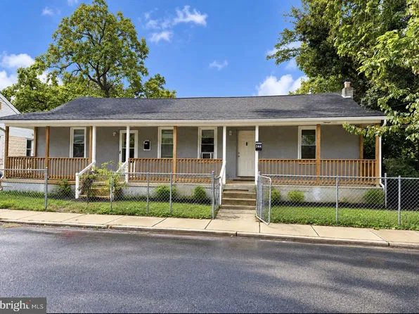 242 W Washington St, Paulsboro, NJ 08066