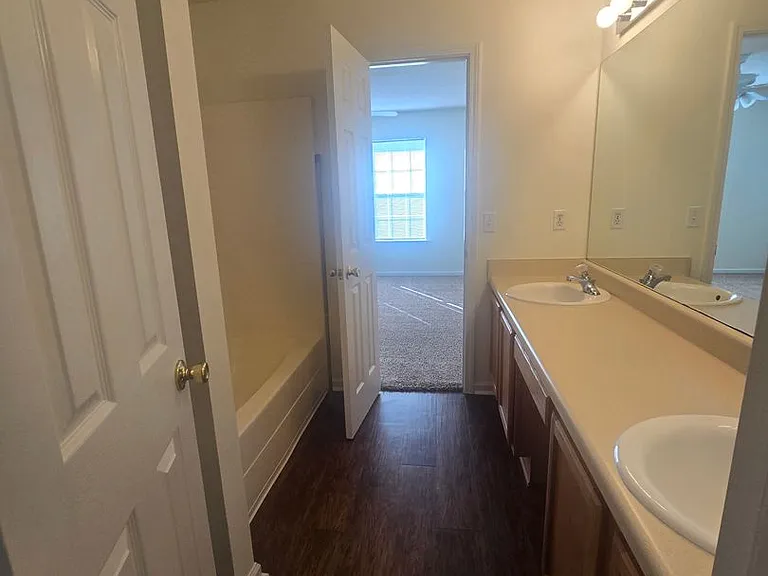 9852B Whitfield Avenue Ext — Photo 6