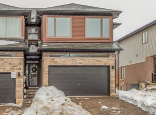 3981 Crown St, Lincoln, ON L3J0S7