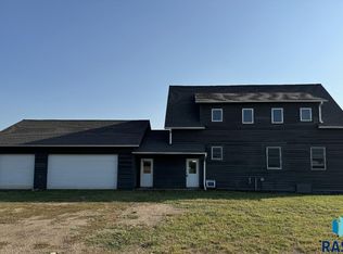 45442 275th St, Parker, SD 57053