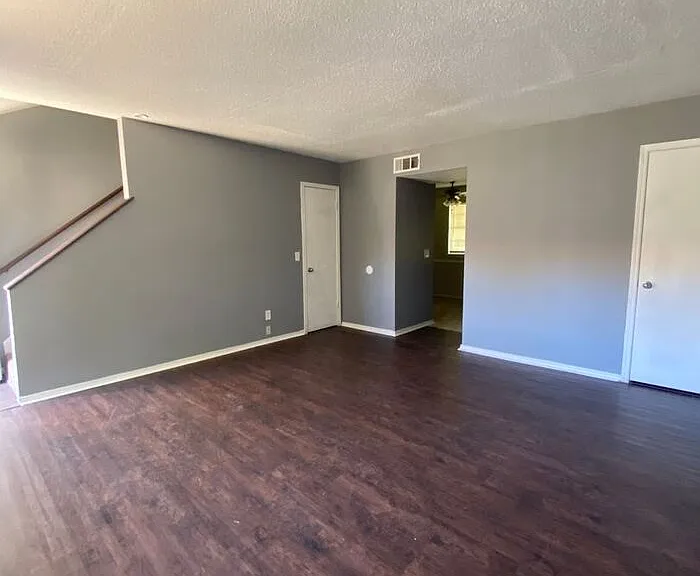 3758 N Nicklas Ave — Photo 4
