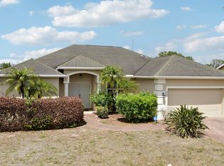 825 SW Mccracken Avenue, Port St Lucie, FL 34953