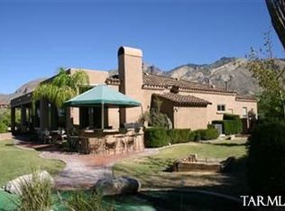 6394 N Pinnacle Ridge Dr, Tucson, AZ 85718