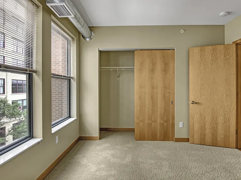 Lofts at Farmers Market Apartment Homes — Photo 9