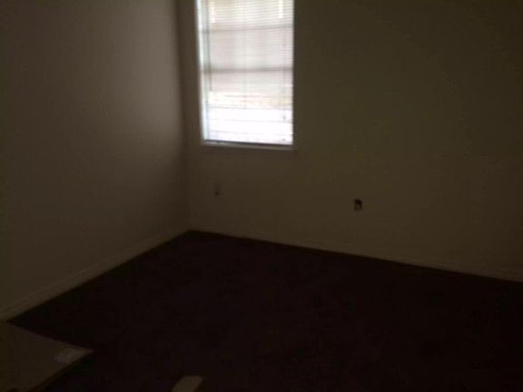 4th image of 1432 Hickory Ave APT B