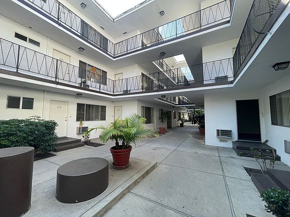 5th image of 365 W Doran St #114