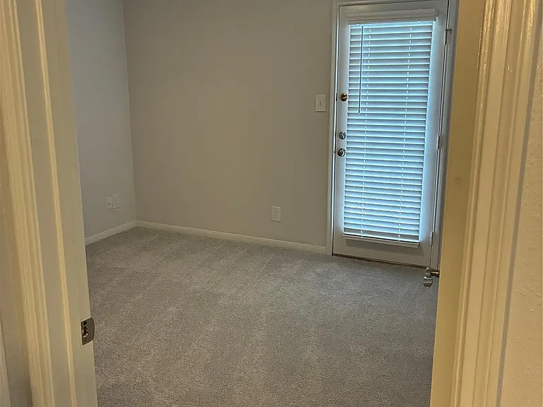 2121 Hepburn St #404 — Photo 19