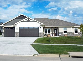 5195 Winslow Rd, Marion, IA 52302