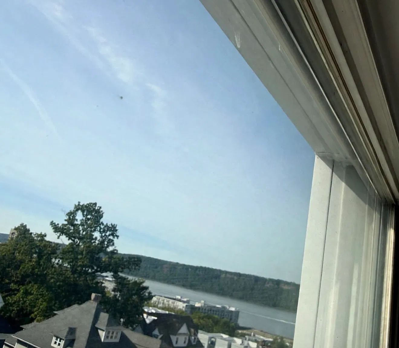 2 bed, 850 sqft, $2,700 — Photo 3
