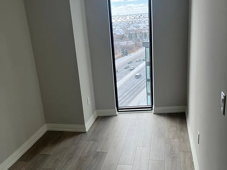 1415 Dundas St E #909 — Photo 4