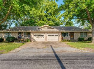 403-407 N East St, Mount Vernon, MO 65712