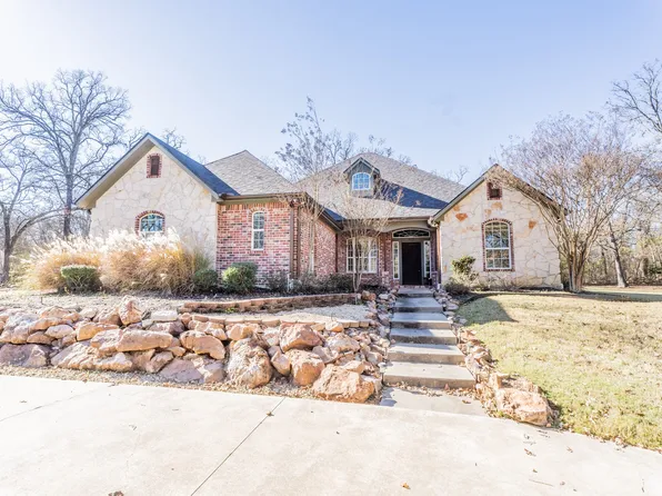 312 Oak Hollow Ln, Sulphur Springs, TX 75482