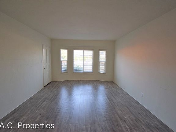 2nd image of 908 Glenoaks Blvd APT 3