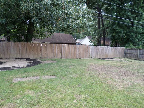 3rd image of 4551 Country Brook Dr