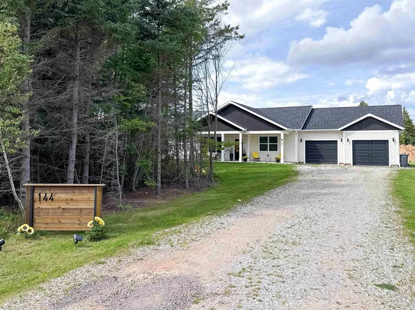 144 Shady Acres Dr, Brackley Beach, PE C1E 2X4