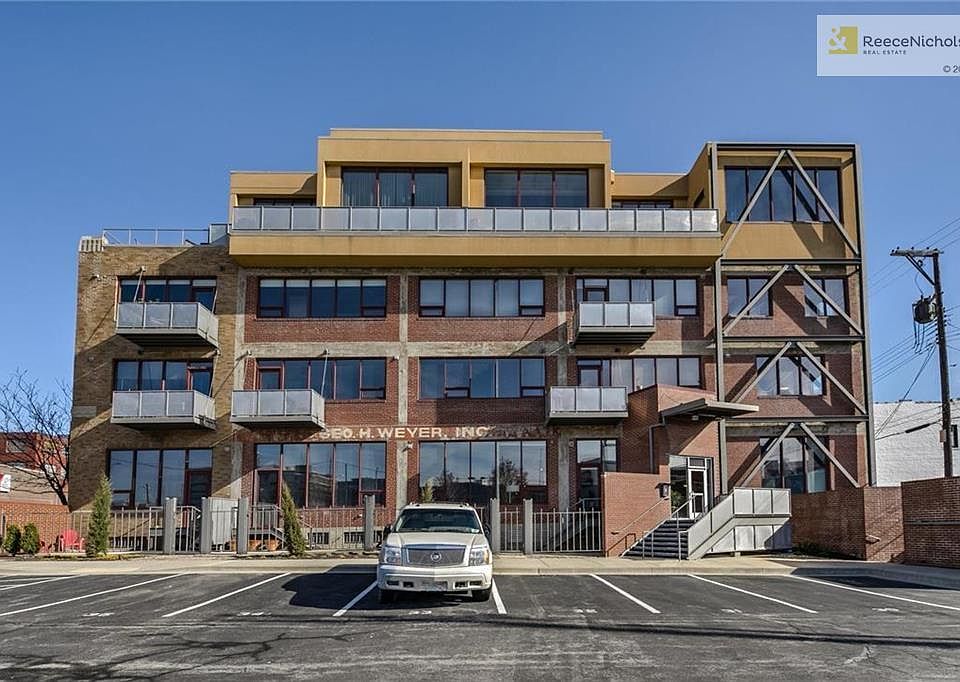 1st image of 1819 Baltimore Ave APT 106
