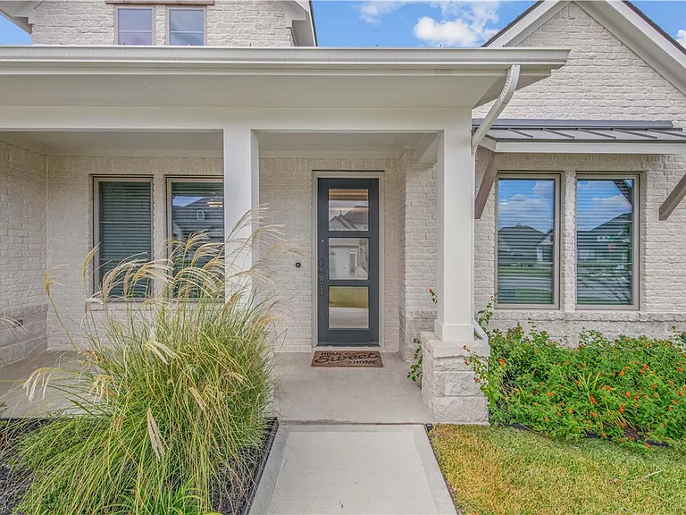 4309 Batona Ct — Photo 2
