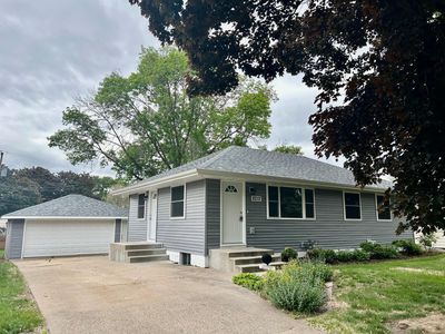 8212 15th Ave S, Bloomington, MN, 55425