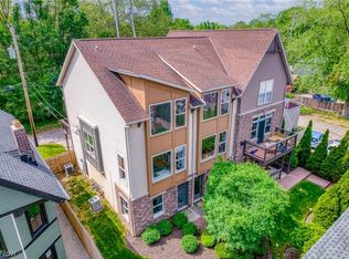3901 Vine Ct, Cleveland, OH 44113