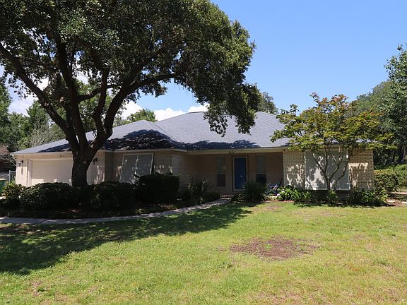 3rd image of 2624 Avenida De Soto