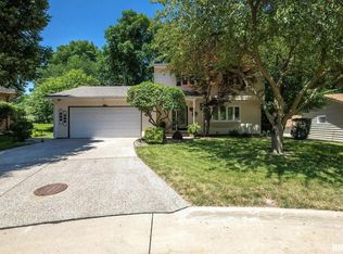 2736 47th Street Ct, Rock Island, IL 61201