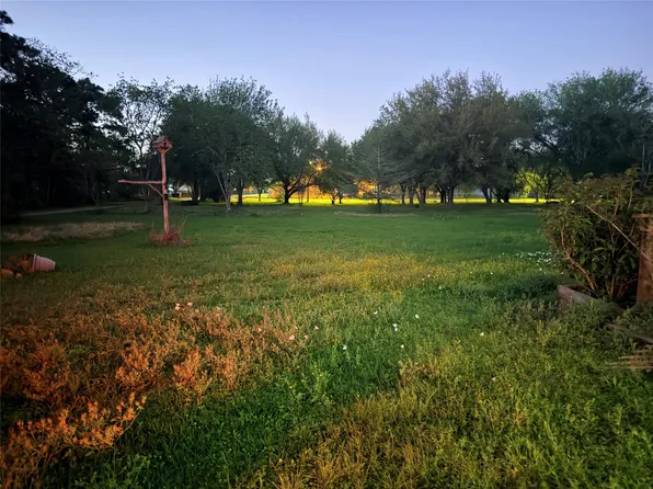 2567 Avenue D, San Leon, TX 77539