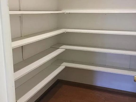 5th image of 408 Offenbach Pl
