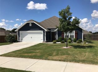 4006 Grand Valley Dr, Springdale, AR 72764