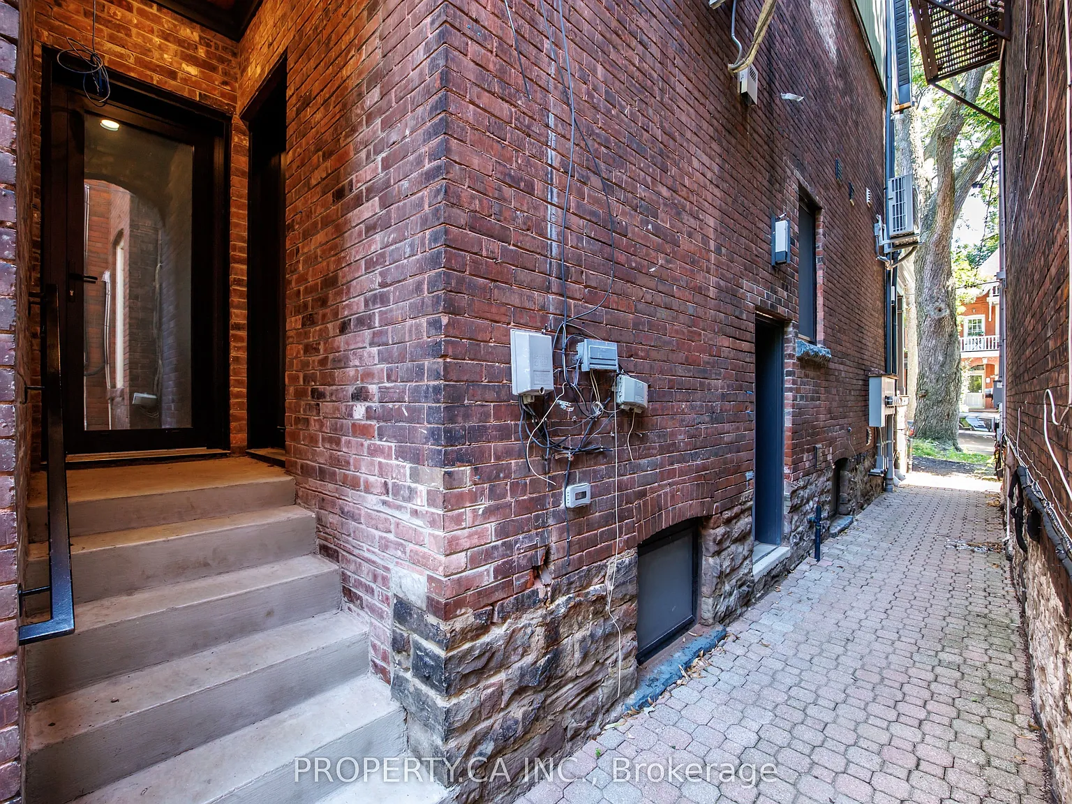 2 bed, $2,700 — Photo 2