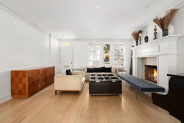 Rented by Coleman Real Estate Group | media 14