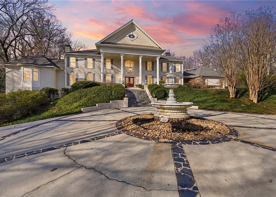 1st image of 5695 Glen Errol Rd