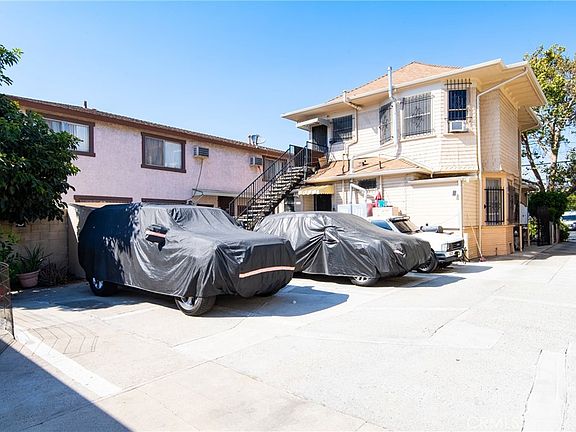 2nd image of 2006 W 12th St #3