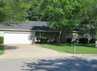 102 Betty Garrett Dr, Madison, AL 35758