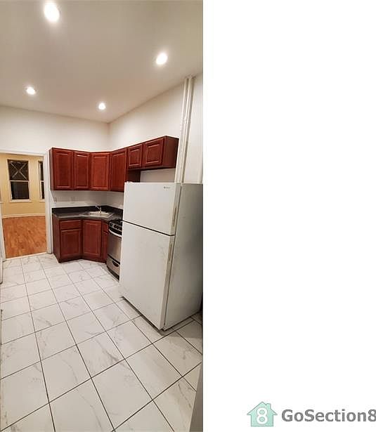1st image of 74 Chestnut St #2L