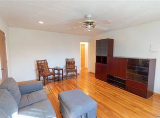 6041 Marathon Pkwy #448, Little Neck, NY 11362