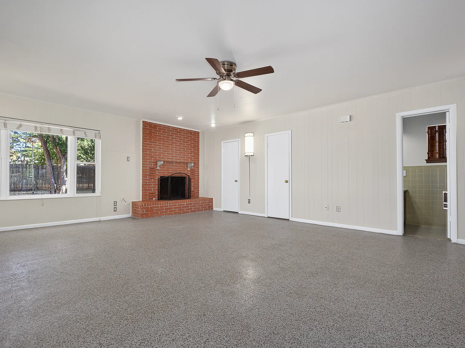 2 bed, 1.5 bath, 1611 sqft, $1,450 — Photo 1