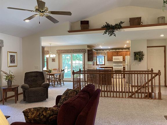 4th image of 60759 Creekstone Ct