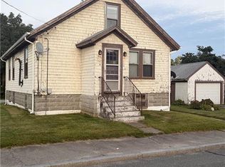 156 Stafford Rd, Tiverton, RI 02878