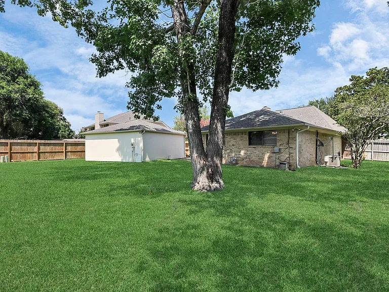 2514 Trailside Ct — Photo 38