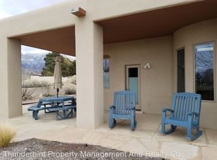 8221 Beverly Hills Ave NE, Albuquerque, NM 87122