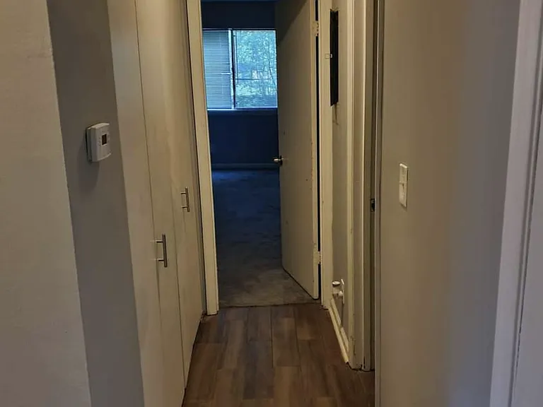 8576 Creekwood Way — Photo 4