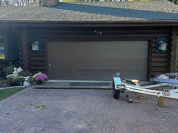 2nd image of 5A6 White Buffalo Dr